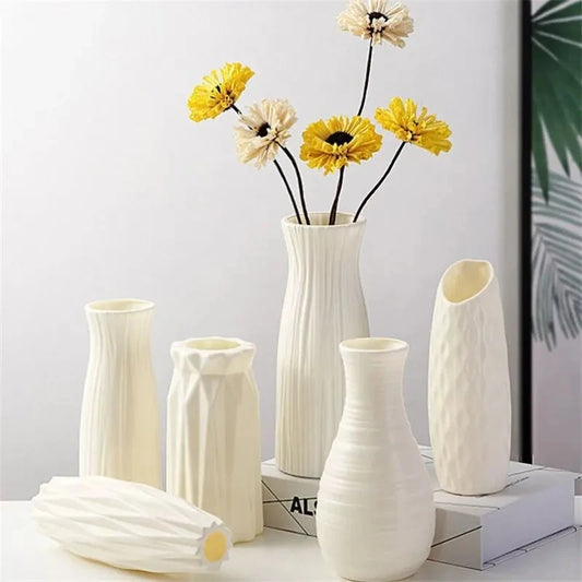 Vase Nordic en Plastique – Élégance Simple pour Vos Plantes et Décorations